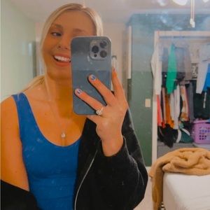 Meet your Posher, Alexia